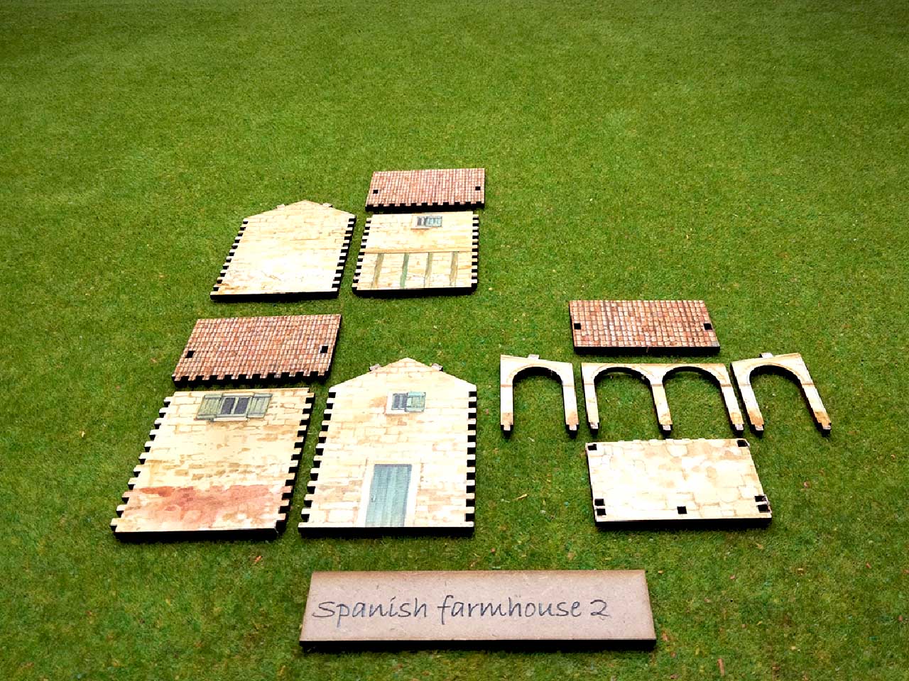 18mm Spanish Farmhouse 2